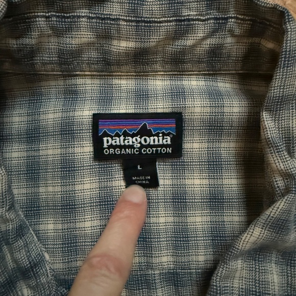 Men’s Large Organic Cotton Patagonia Button Up - Picture 2 of 3